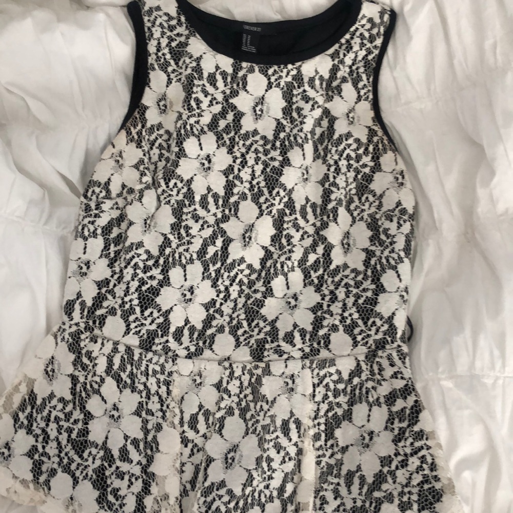 Forever 21 peplum tip